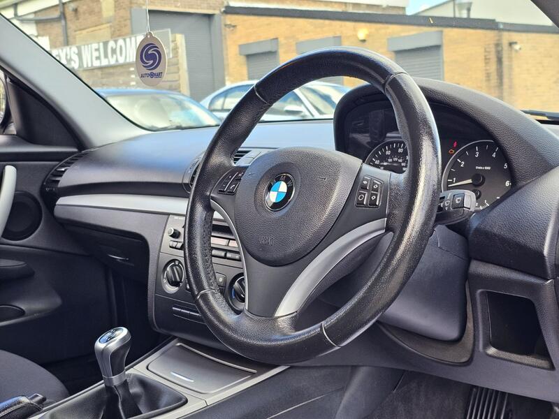 BMW 1 SERIES
