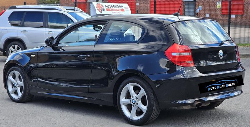 BMW 1 SERIES