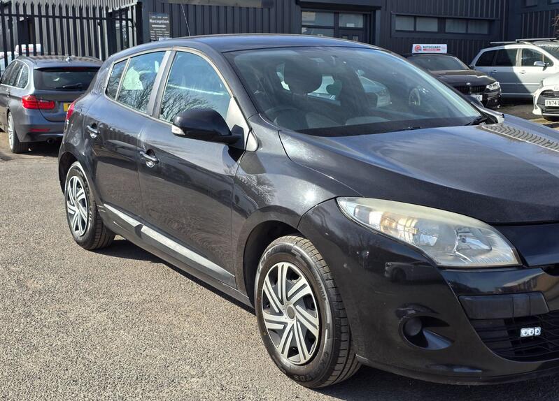 RENAULT MEGANE