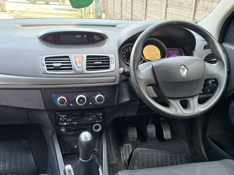 RENAULT MEGANE